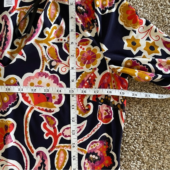 Donna Morgan Sleek Shift Dress Women’s 14 Floral Print V Neck 3/4 Sleeve Slinky - Picture 11 of 14
